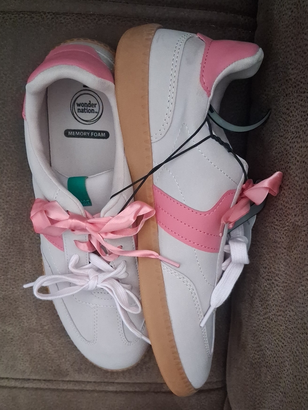 wonder nation Two Tone Pink Kids Sneakers with Gum Sole Size 6